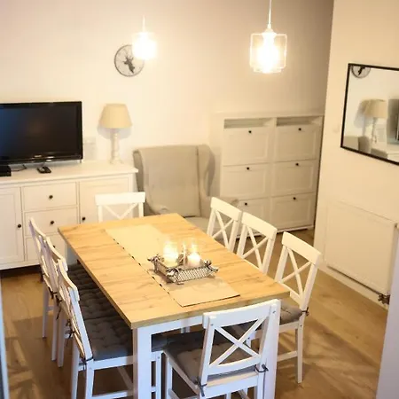 Hulaj Dusza Διαμέρισμα *