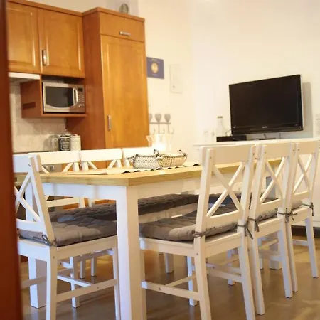 Hulaj Dusza شقة فيسلا